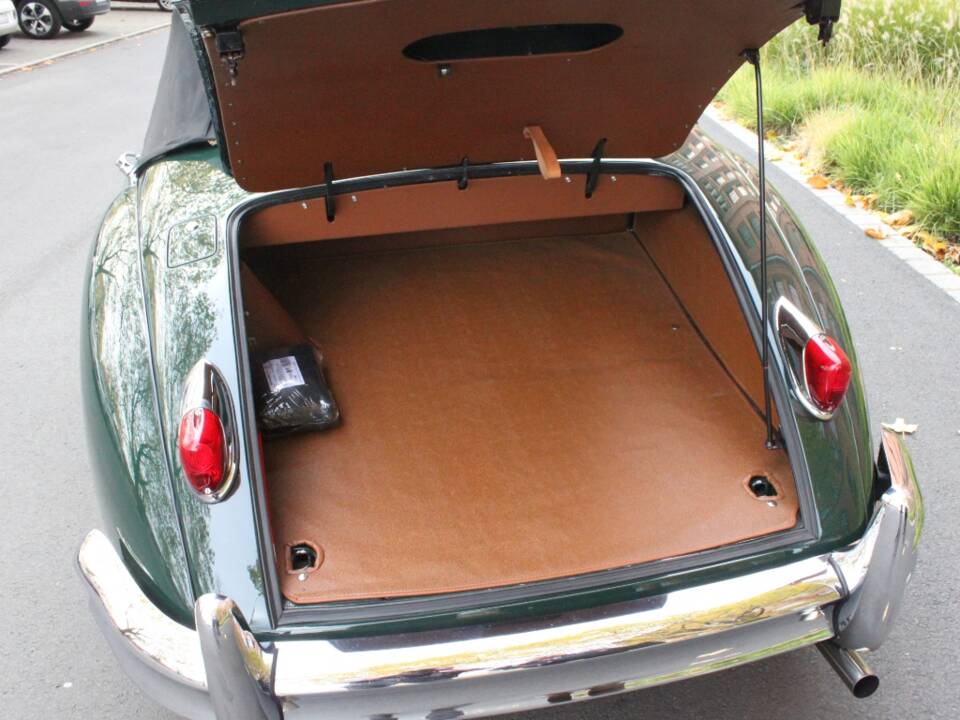 Image 12/20 of Jaguar XK 150 3.8 S OTS (1959)