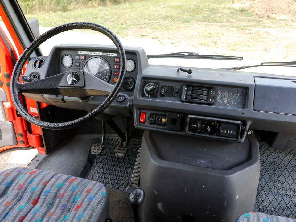 Bild 42/72 von Mercedes-Benz T1 310 (1993)