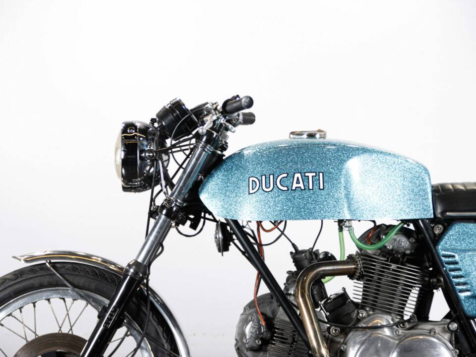 Image 23/50 of Ducati 750 GT (1972)