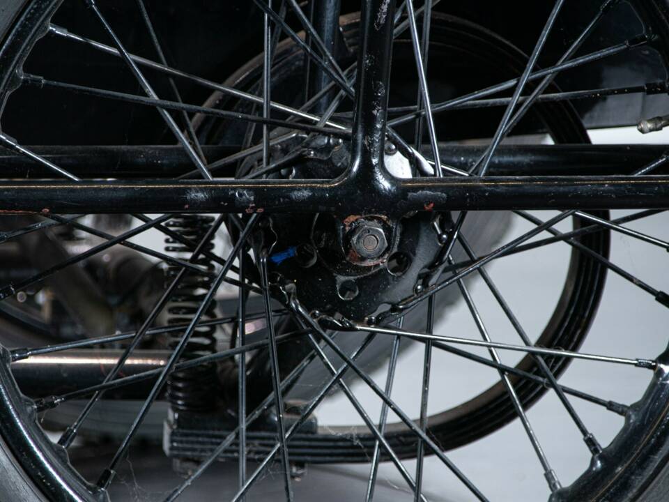 Image 21/50 of Triumph SD (1929)