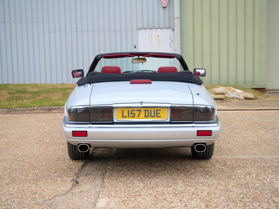Image 40/50 of Jaguar XJS 6.0 (1993)