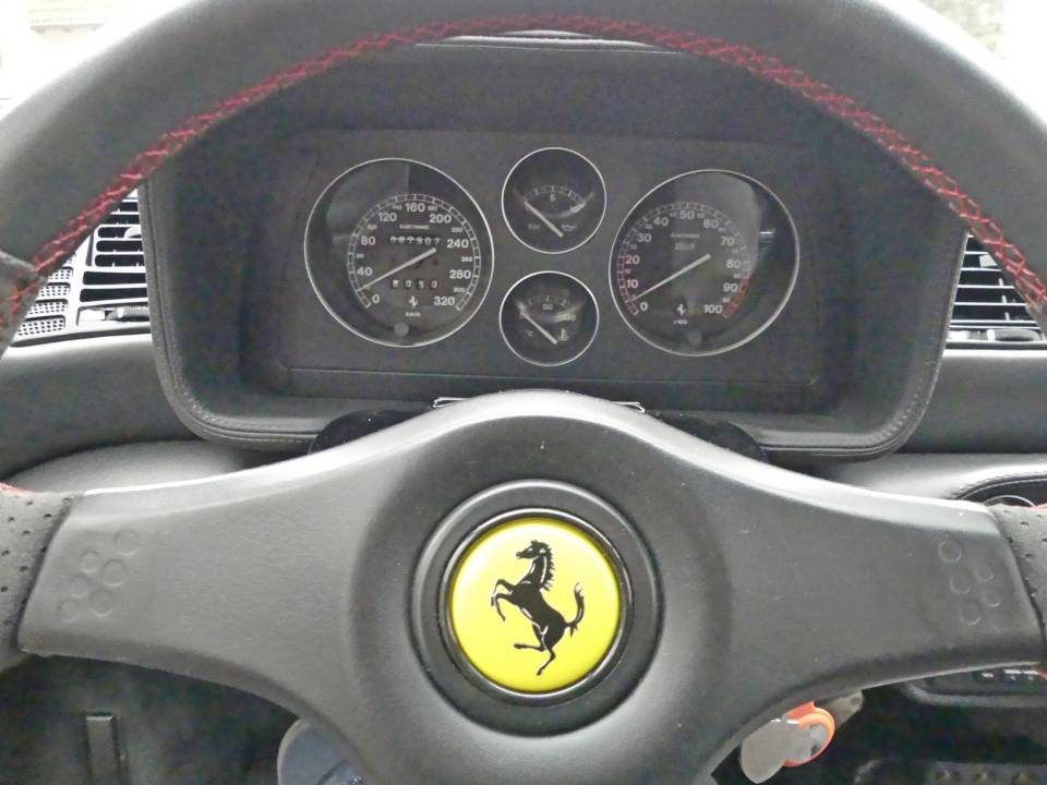 Imagen 21/32 de Ferrari F 355 Berlinetta (1995)