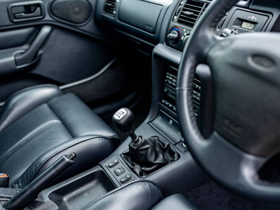 Image 32/43 de Ford Escort RS Cosworth (1996)