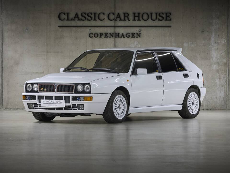 Image 1/93 of Lancia Delta HF Integrale Evoluzione I (1992)