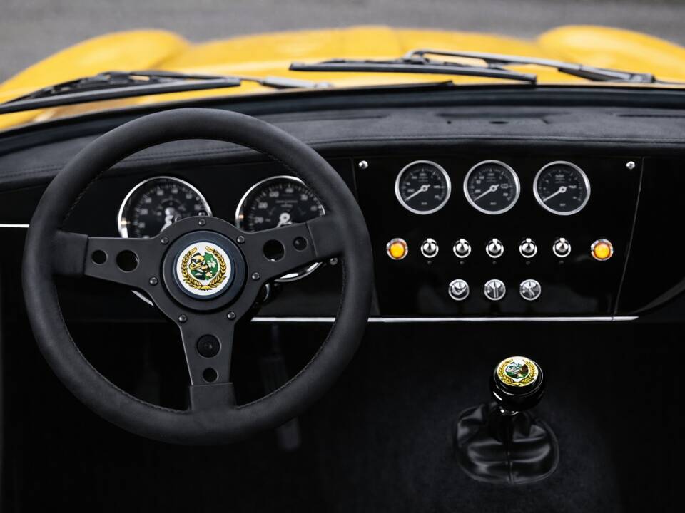 Image 7/12 of Triumph GT 6 Mk I (1968)