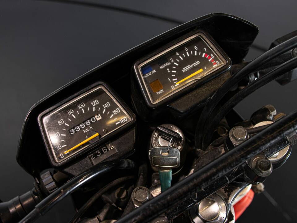 Immagine 46/50 di Yamaha DUMMY (1985)