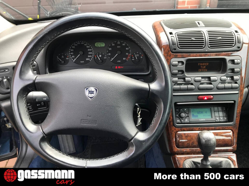Imagen 4/5 de Lancia Kappa 2.0 (1999)