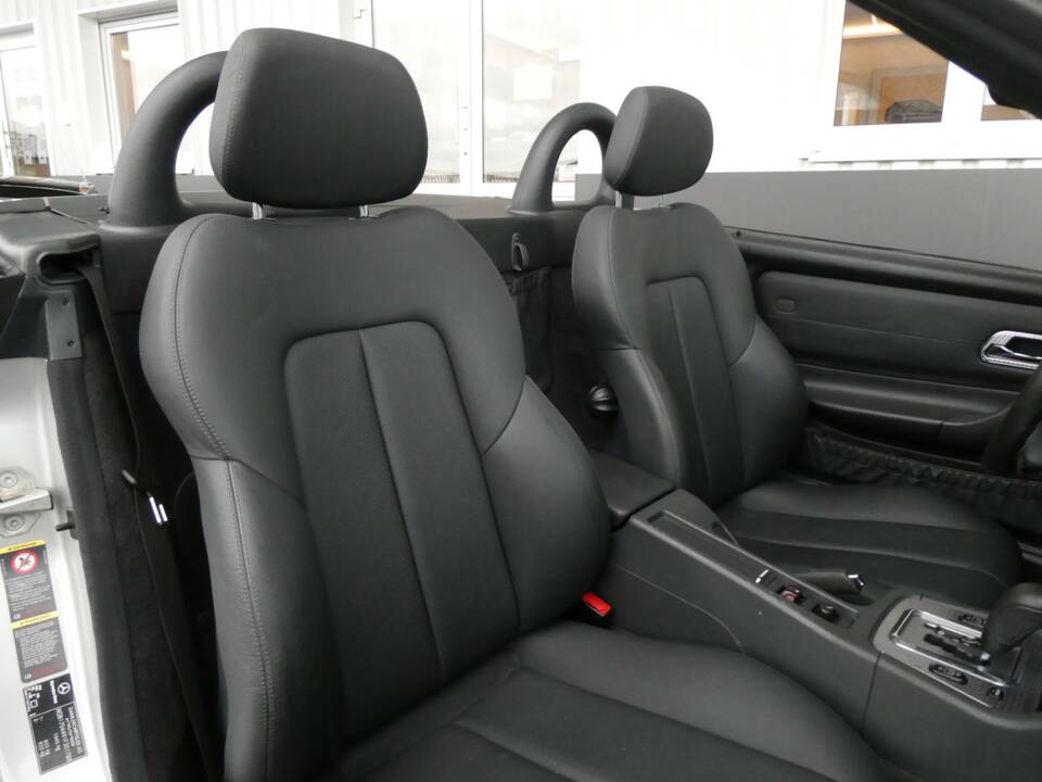 Bild 14/17 von Mercedes-Benz SLK 230 Kompressor (2003)