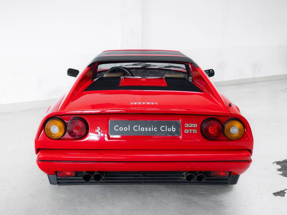 Bild 8/40 von Ferrari 328 GTS (1986)