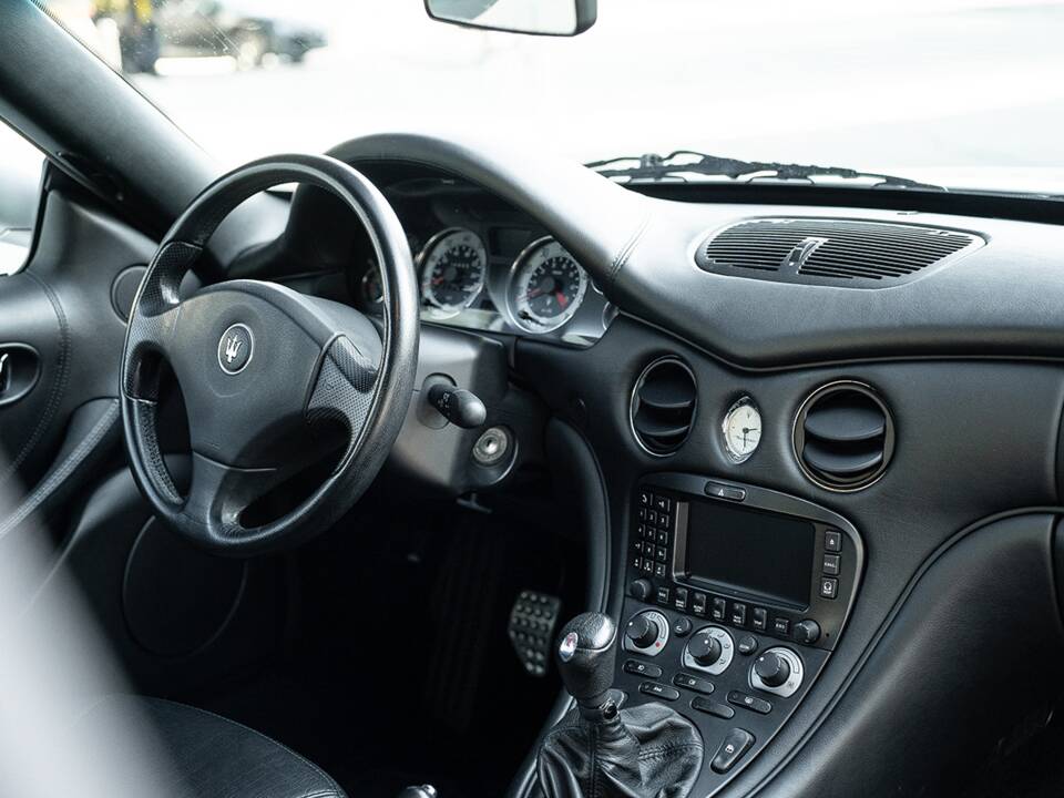 Bild 35/48 von Maserati 4200 (2004)