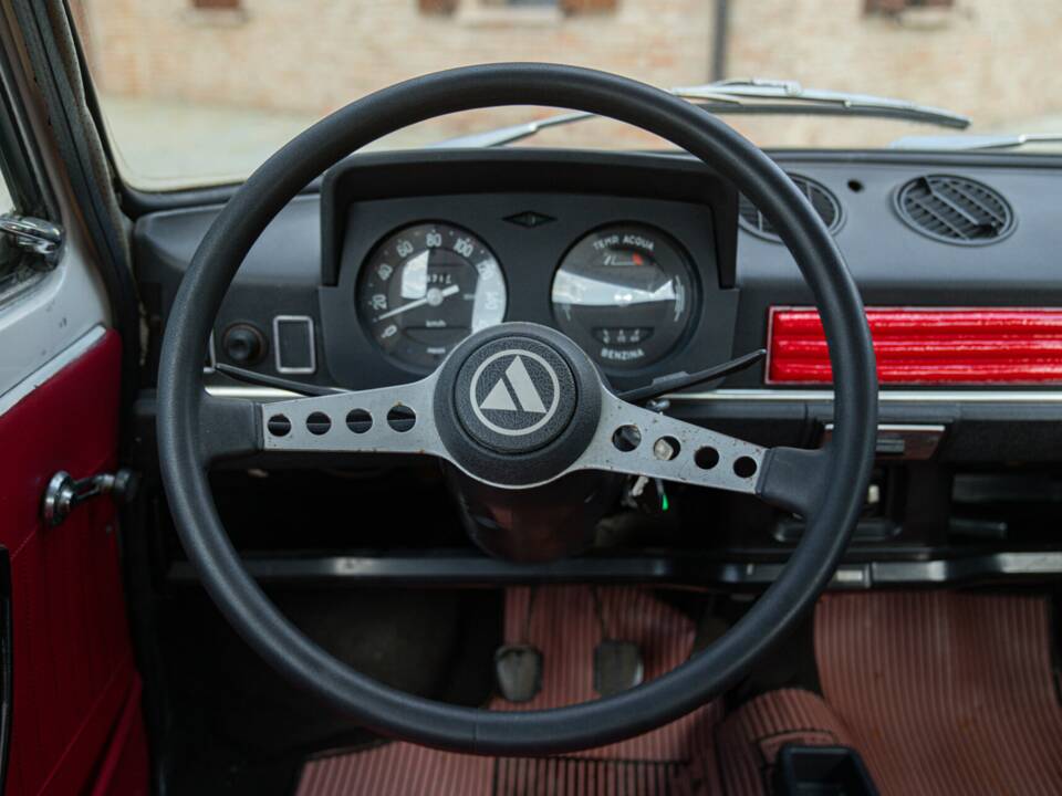 Image 31/41 de Autobianchi A112 (1973)