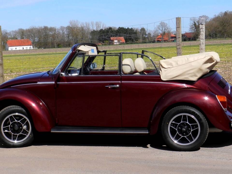 Imagen 59/70 de Volkswagen Käfer 1303 LS (1978)