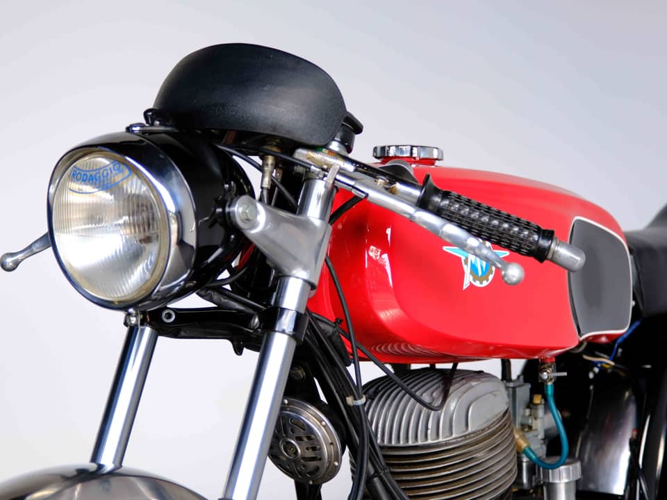 Afbeelding 25/58 van MV Agusta 125 GT (1969)