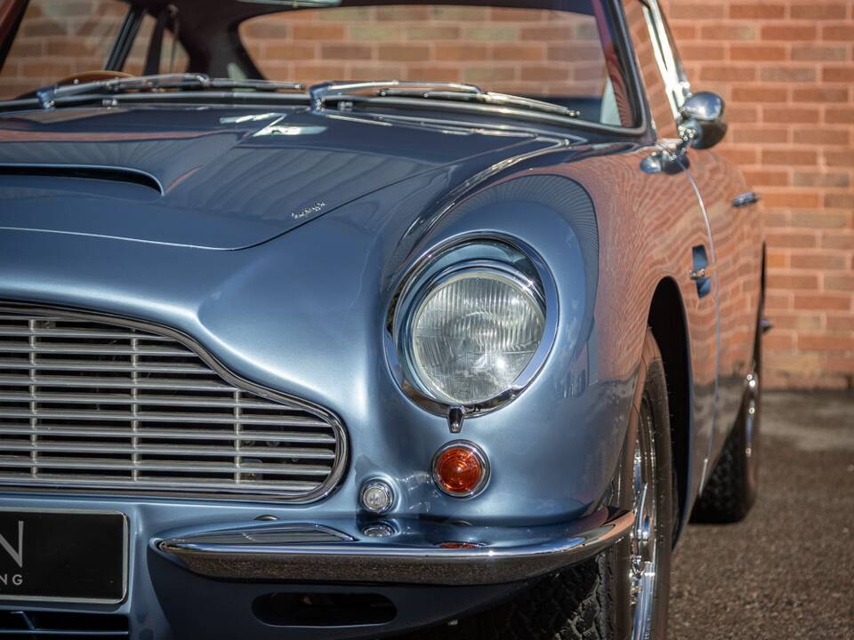 Imagen 42/43 de Aston Martin DB 6 Vantage (1967)