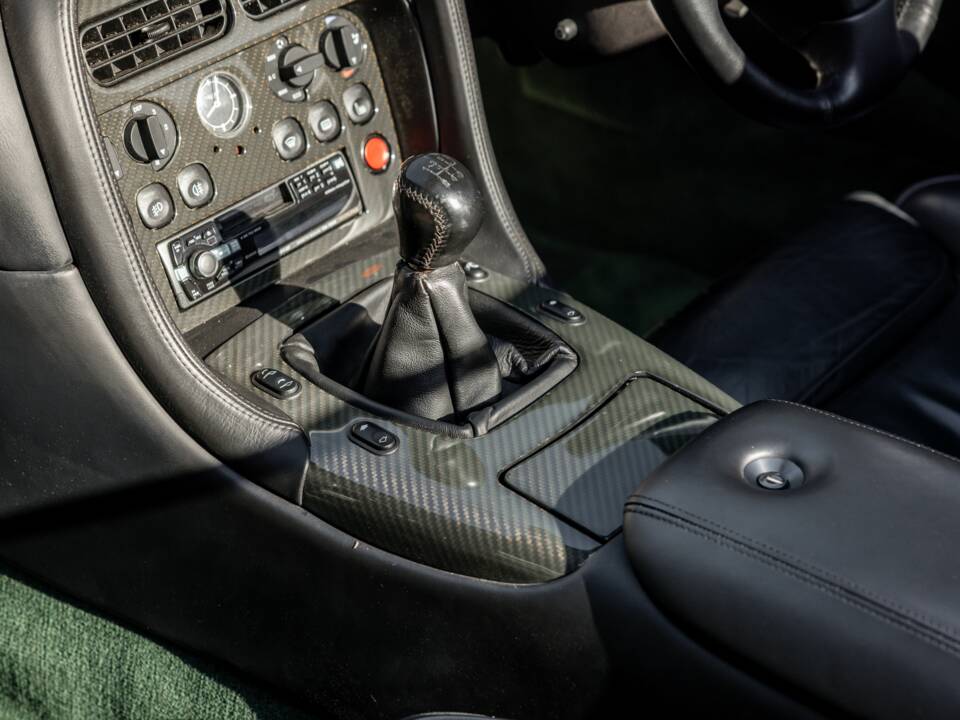Bild 73/83 von Aston Martin DB 7 Vantage Volante (2001)
