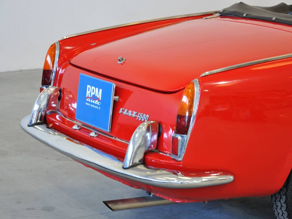 Image 26/29 of FIAT 1500 (1964)