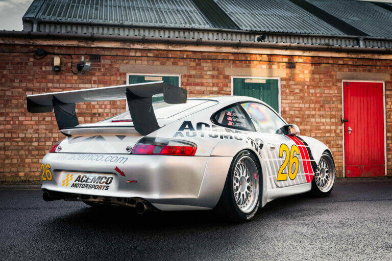 Immagine 5/60 di Porsche 911 GT3 RS (2002)