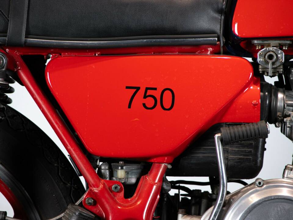 Bild 44/50 von Yamaha XS 750 (1979)
