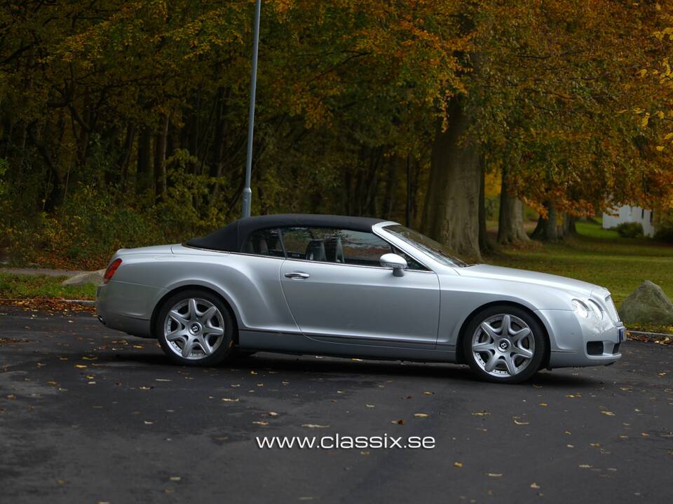 Bild 23/25 von Bentley Continental GTC (2008)