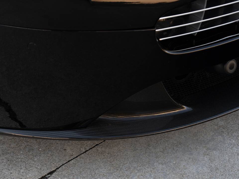 Image 14/83 de Aston Martin V12 Vantage (2009)