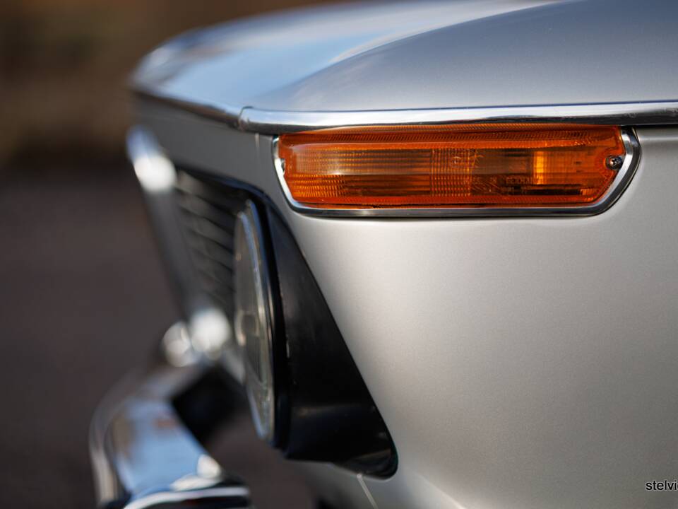 Bild 18/53 von BMW 2002 tii (1974)