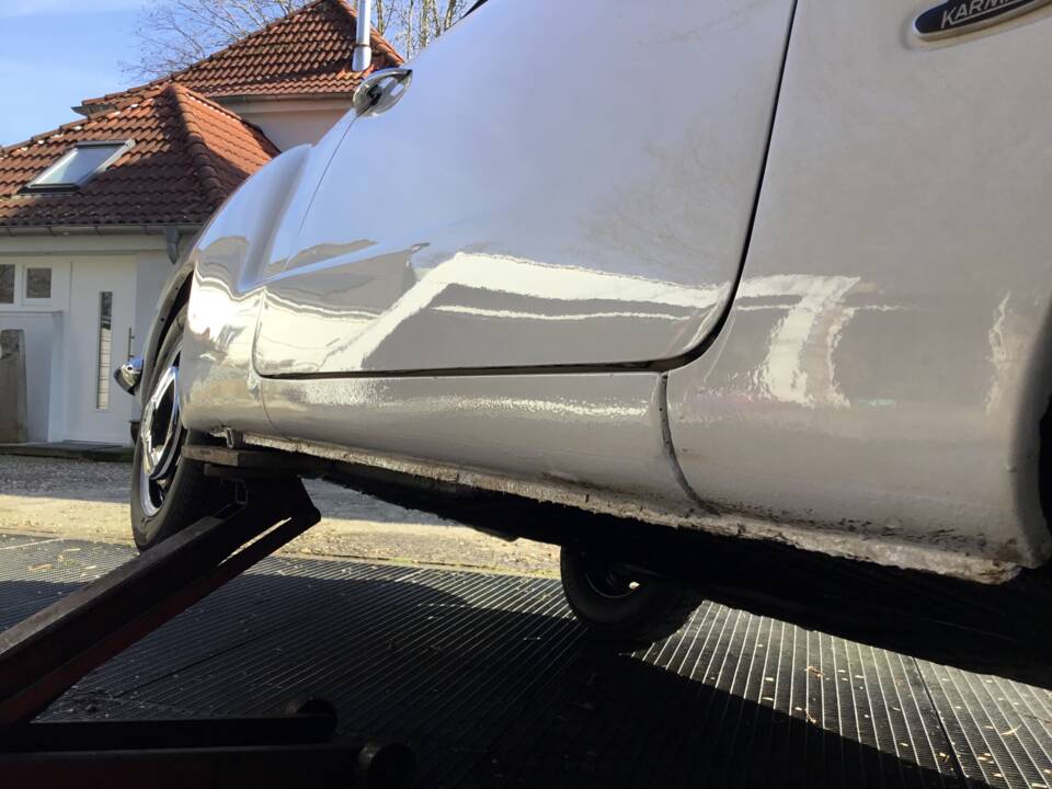 Image 62/83 of Volkswagen Karmann Ghia 1500 (1969)