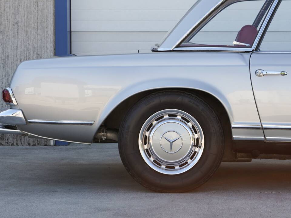 Bild 10/70 von Mercedes-Benz 280 SL (1967)