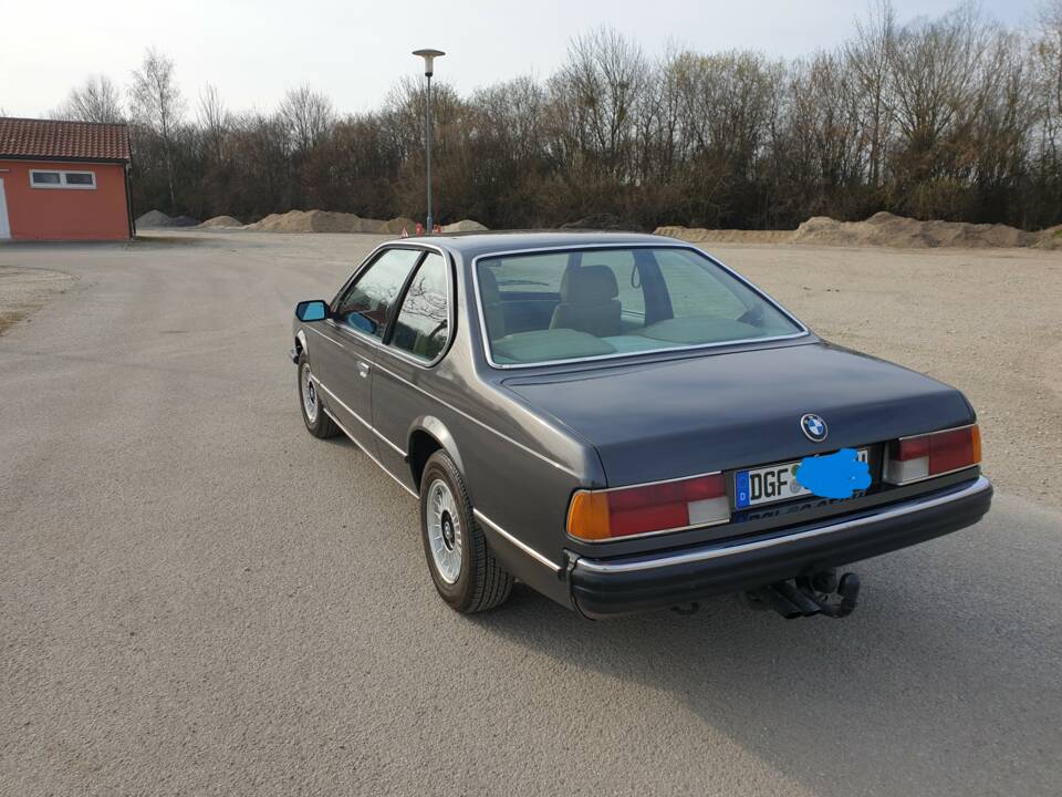 Bild 2/4 von BMW 628 CSi (1982)