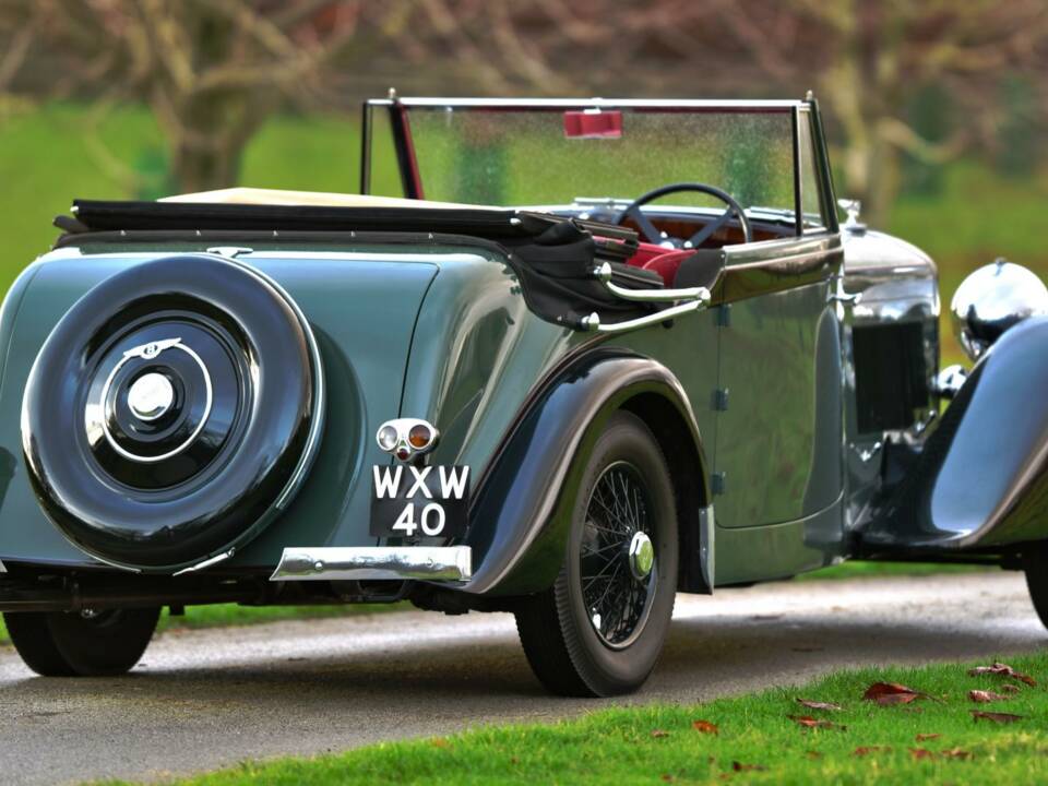 Image 13/50 of Bentley 4 1&#x2F;4 Litre (1939)