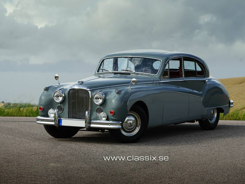 Image 24/25 of Jaguar Mk VIII (1958)