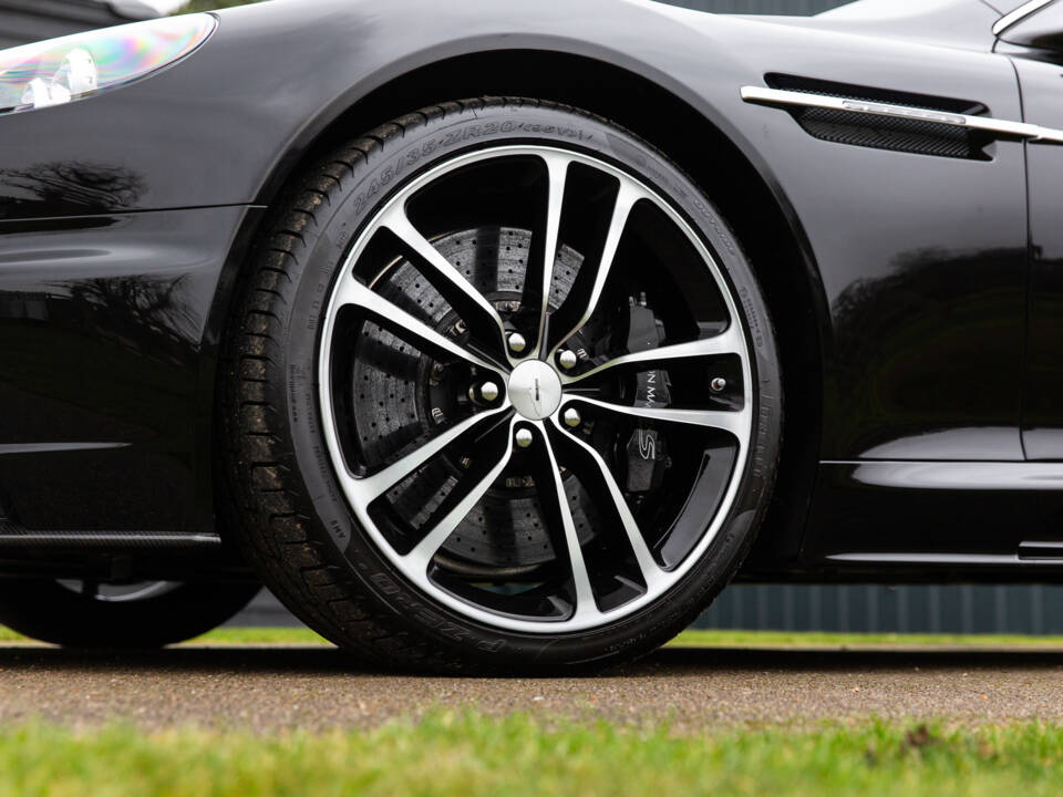Immagine 57/98 di Aston Martin DBS (2010)