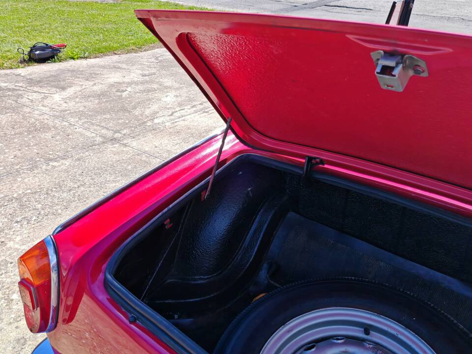 Image 30/40 of Innocenti 950 Spider (1963)