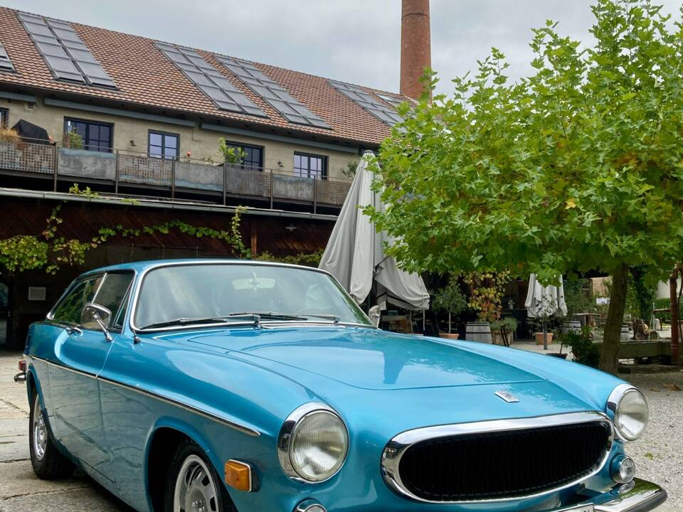 Bild 26/35 von Volvo 1800 ES (1973)