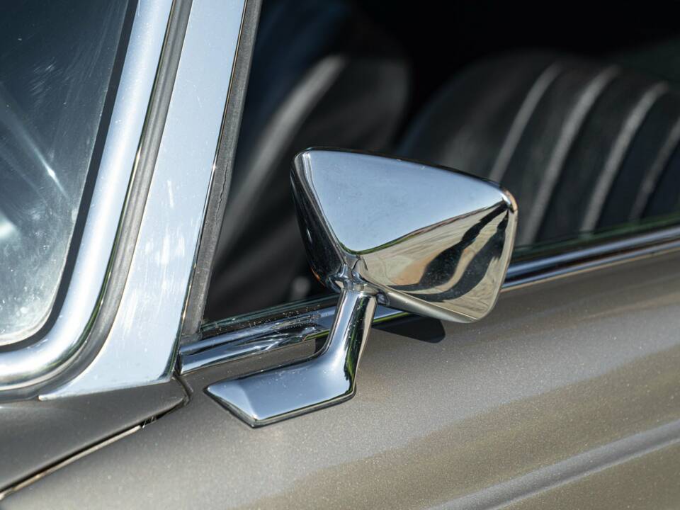 Immagine 32/50 di Mercedes-Benz 280 SL (1969)