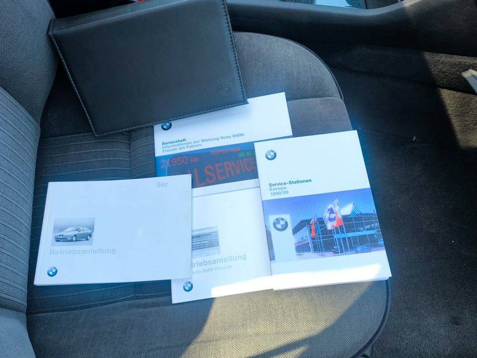 Afbeelding 42/42 van BMW 520i (1998)