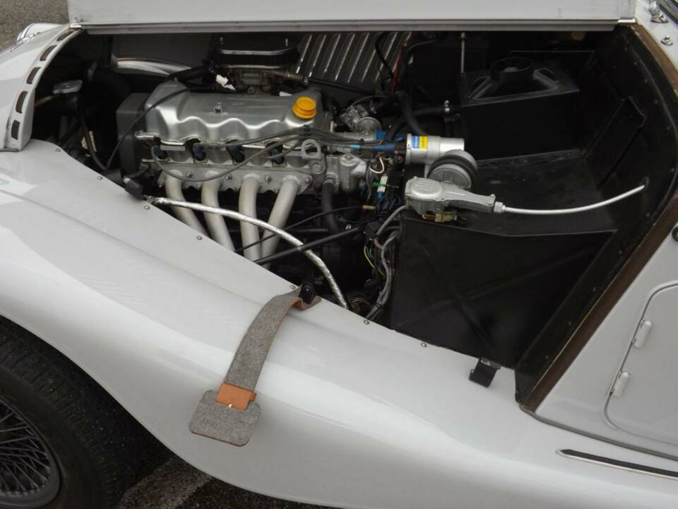 Image 50/50 of Morgan 4/4 1600 (1985)