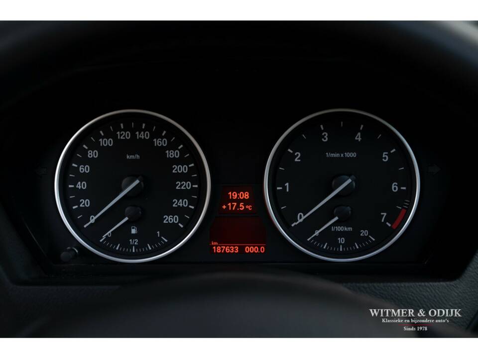 Bild 10/26 von BMW X5 xDrive48i (2007)