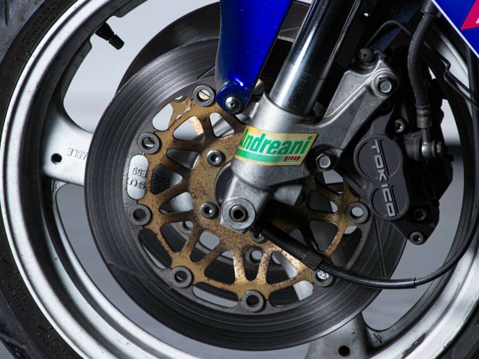 Bild 15/50 von Suzuki RGV 250 Gamma (1992)