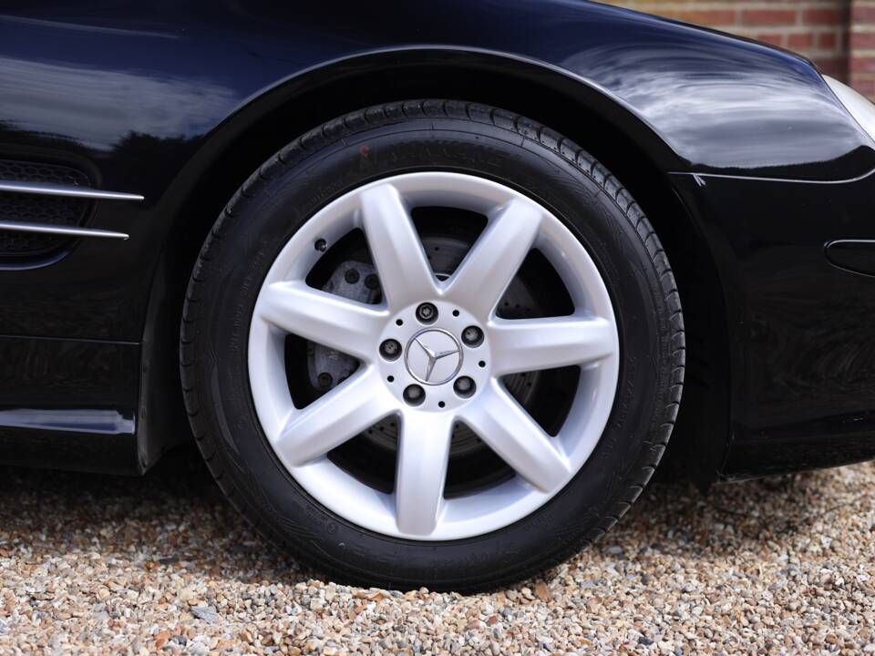Image 19/50 de Mercedes-Benz SL 350 (2004)