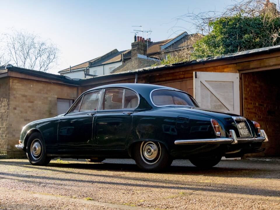 Image 10/33 of Jaguar Type S 3.4 (1968)