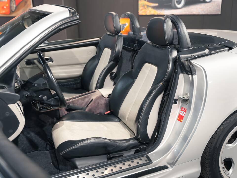 Image 22/34 of Mercedes-Benz SLK 230 Kompressor (1997)