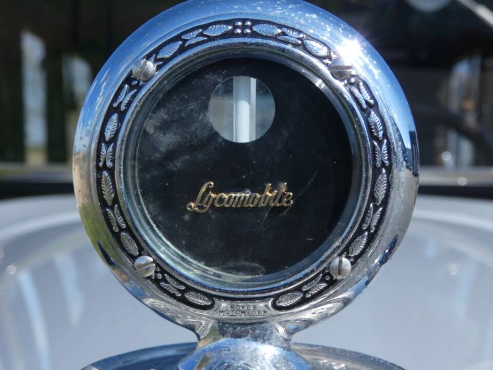Image 15/32 of Locomobile 8-80 (1927)