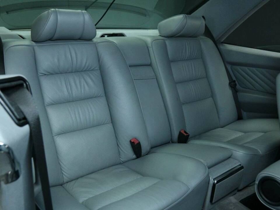 Afbeelding 27/50 van Mercedes-Benz 560 SEC (1991)