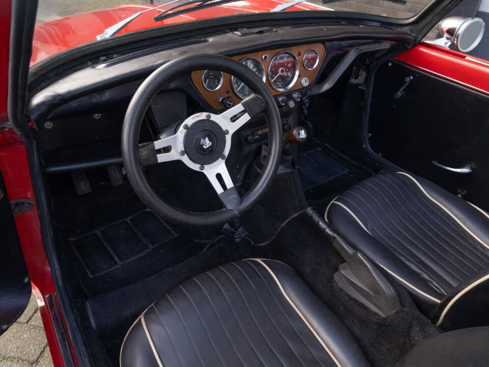 Image 7/7 de Triumph Spitfire Mk III (1968)