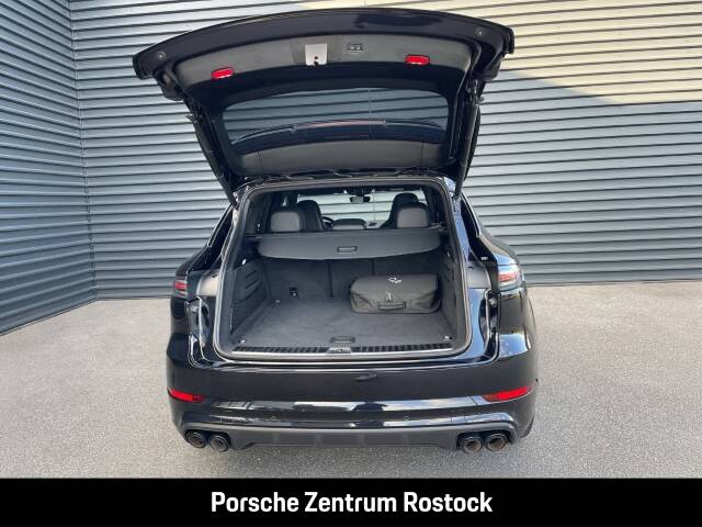 Imagen 29/31 de Porsche Cayenne Turbo S E-Hybrid (2020)