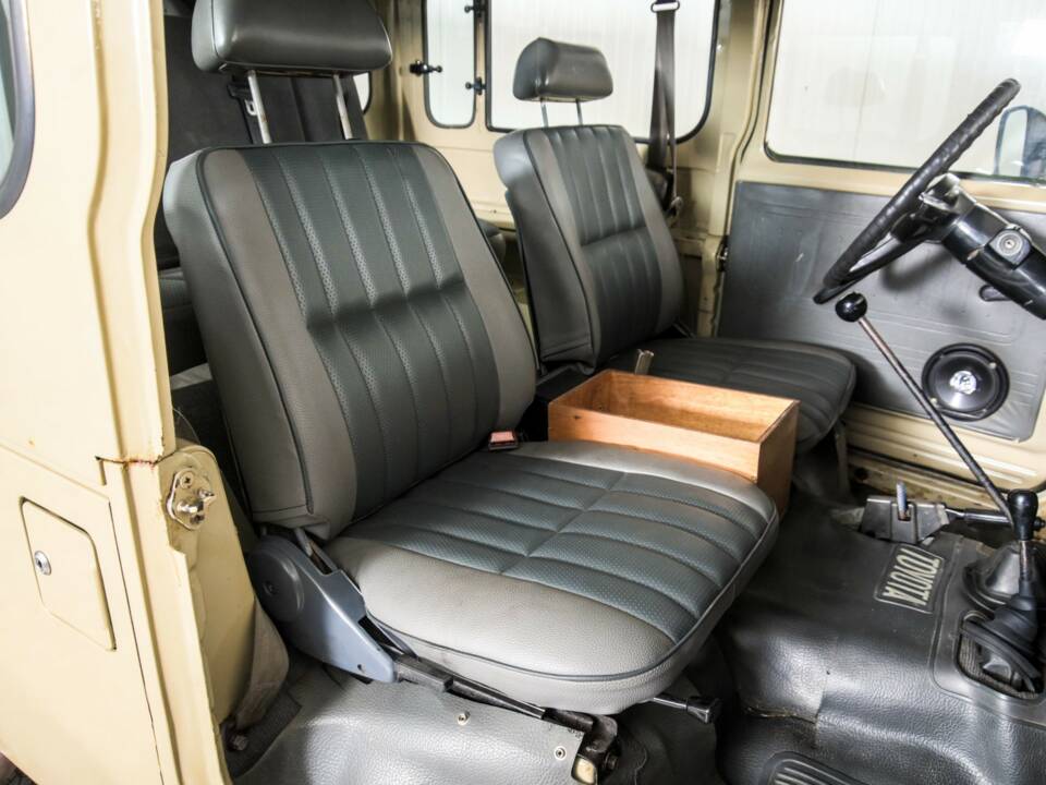 Bild 32/50 von Toyota Landcruiser BJ 45 (1982)