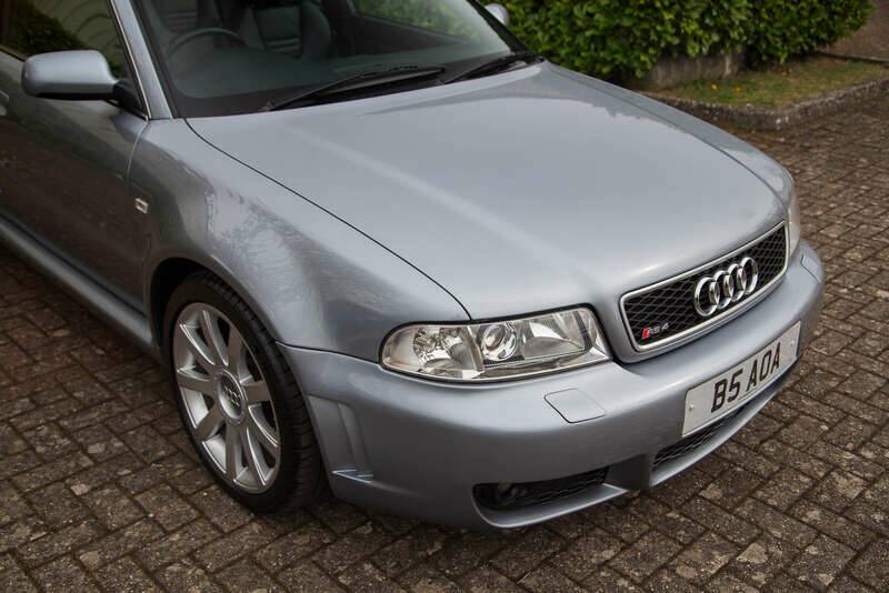 Image 8/50 de Audi RS4 Avant (2001)