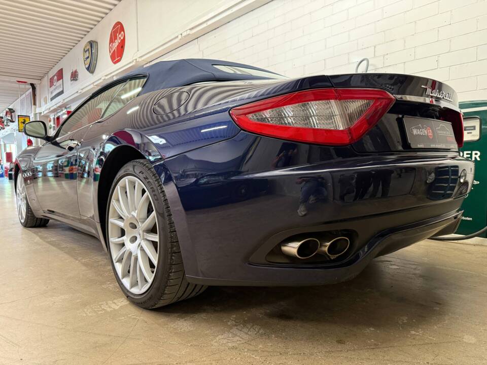 Bild 14/21 von Maserati GranCabrio Sport (2016)