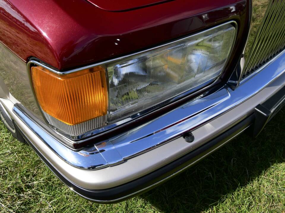 Image 44/50 of Rolls-Royce New Silver Dawn (1997)