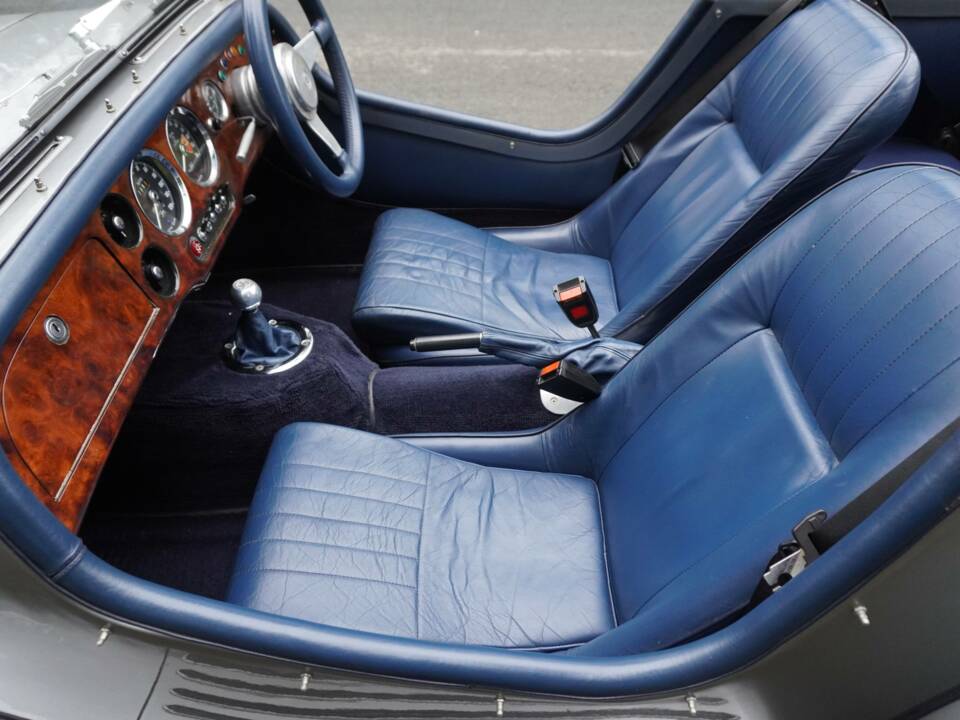 Image 12/18 of NG TF 1800 (2002)